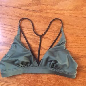 Women’s size small Victoria’s Secret sports bra.